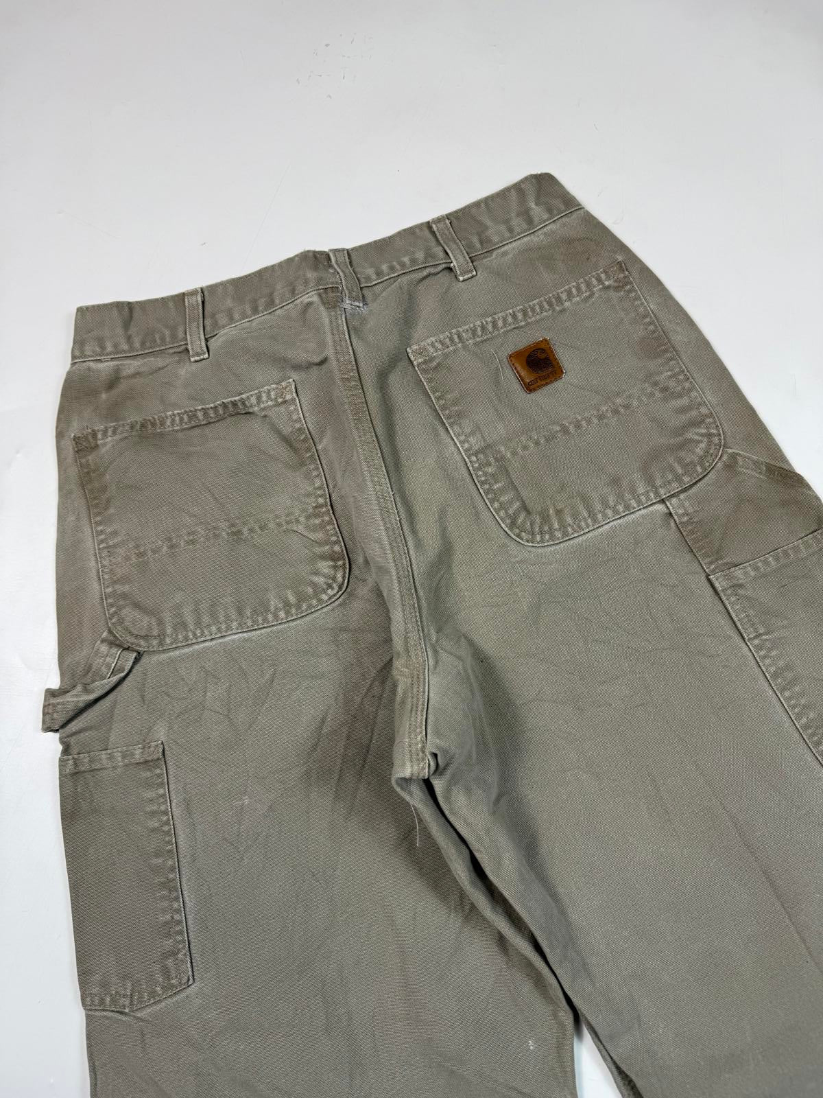 Vintage Carhartt baggy carpenter pants (W30)