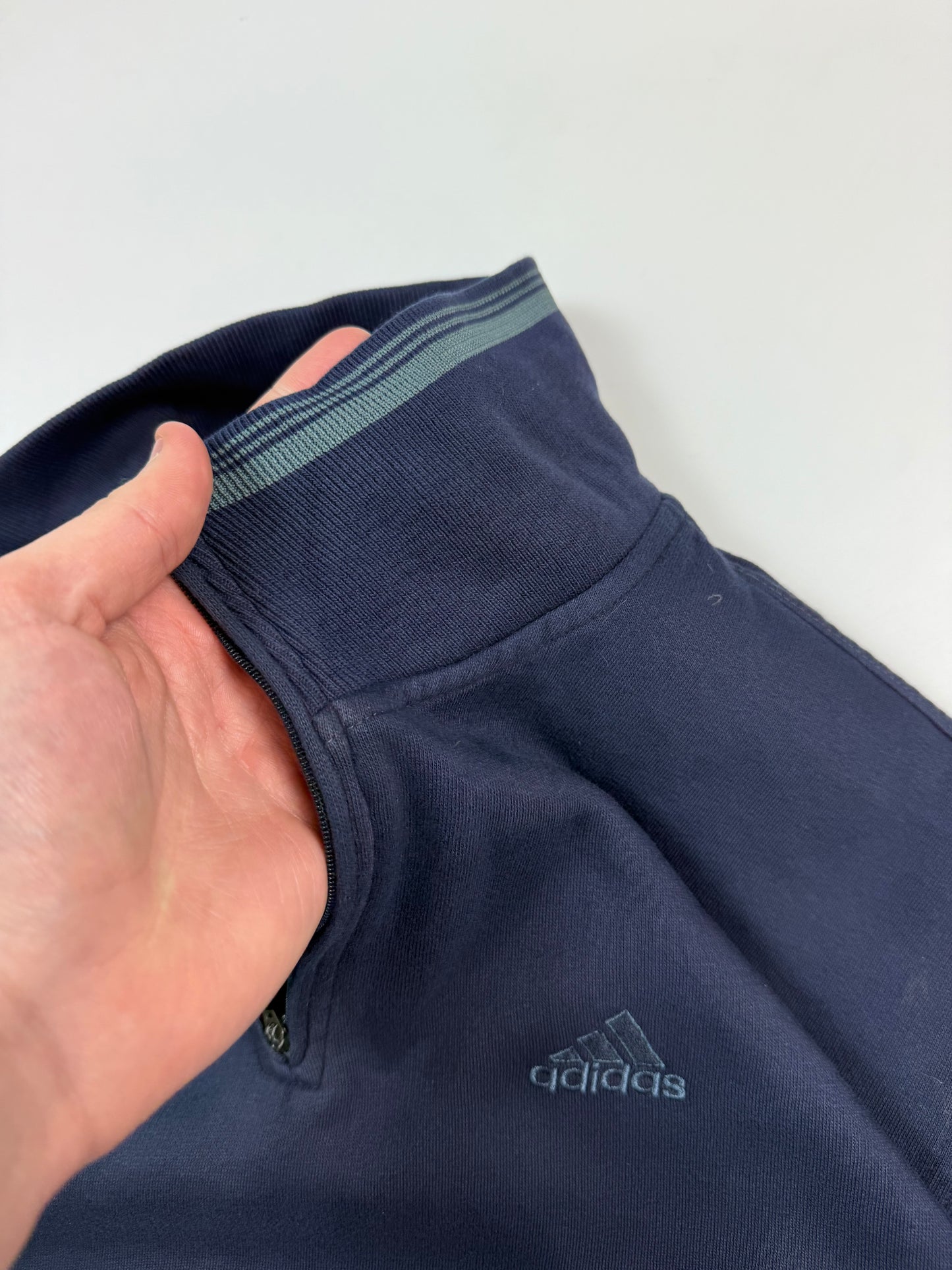 Vintage Adidas small logo quarter zip sweatshirt (M)