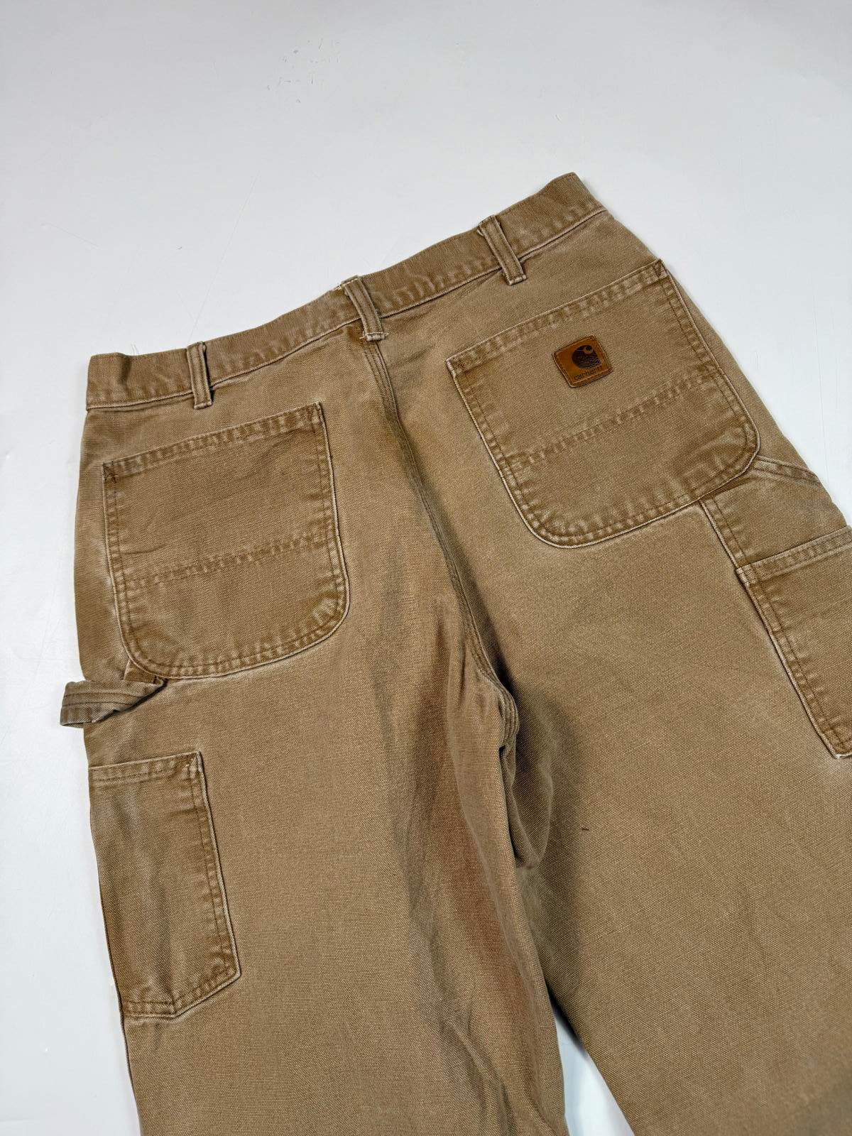 Vintage Carhartt baggy carpenter pants (W32)