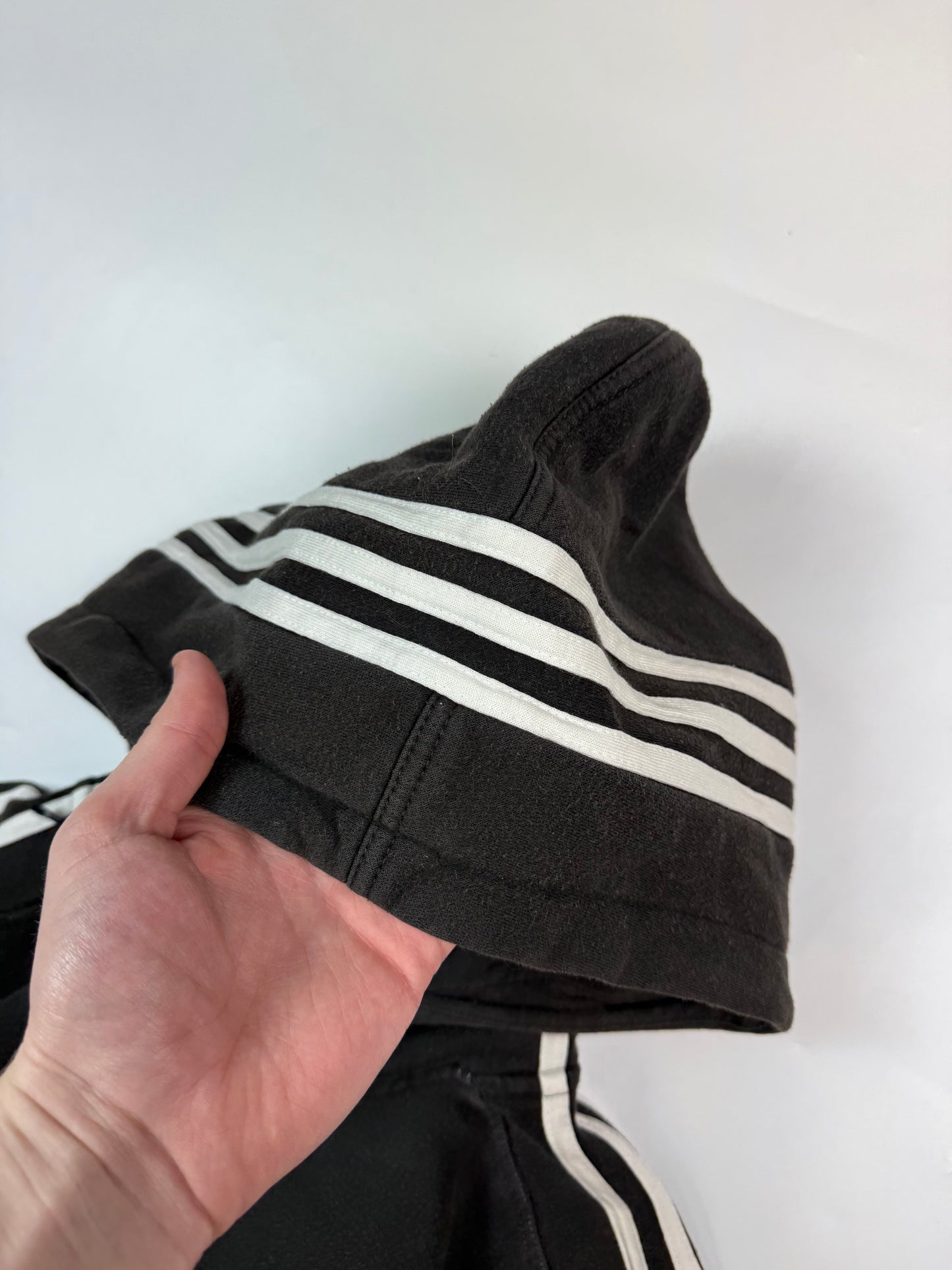 Vintage 90s Adidas originals zip up hoodie (L)