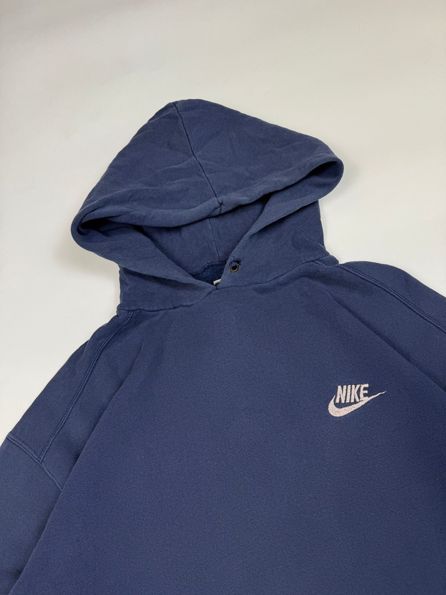 Vintage 90s Nike small logo hoodie (M)
