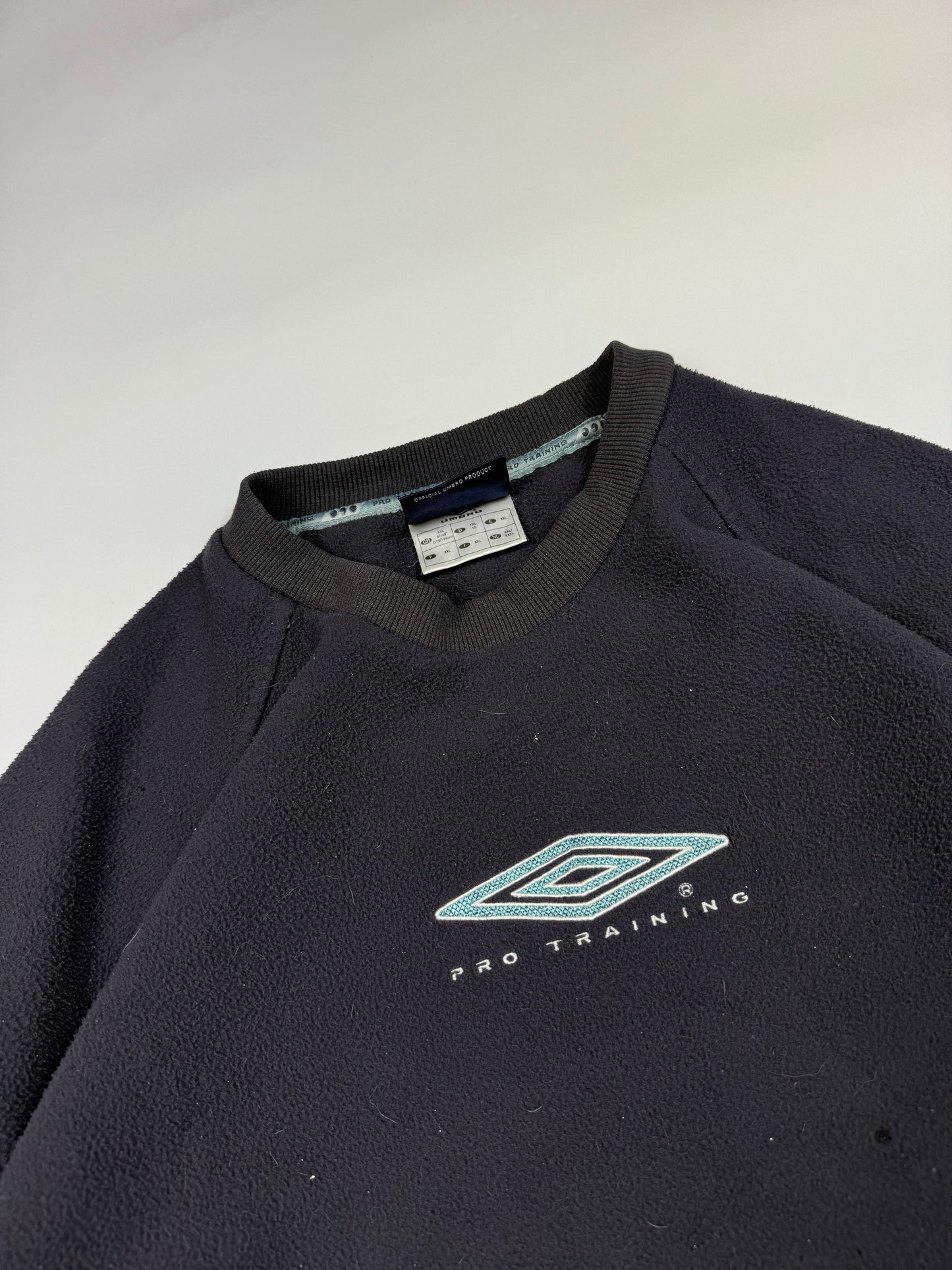 Vintage 90s Umbro Pro training fleece sweatshirt (XXL)