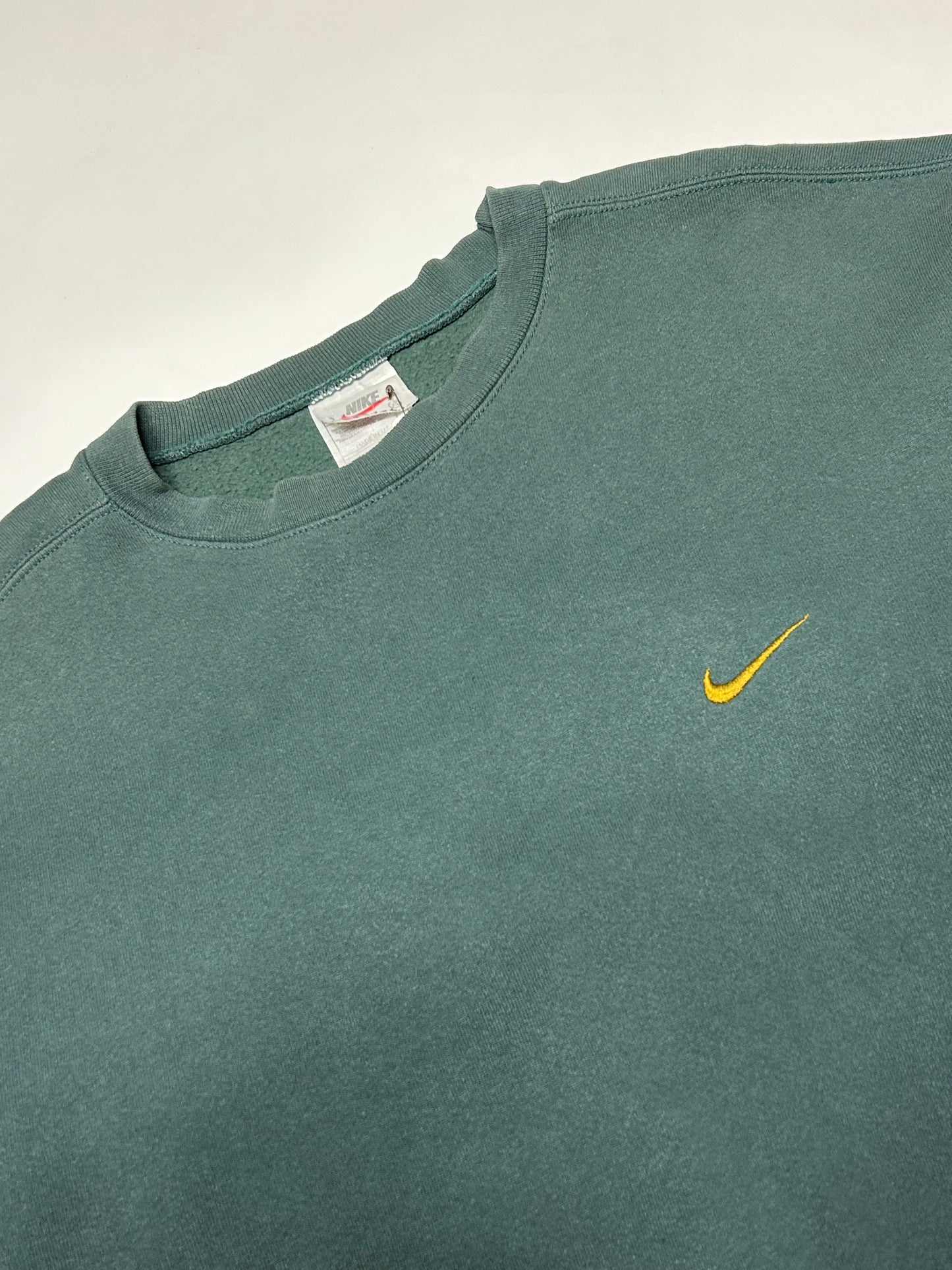 Vintage 90s Nike mini swoosh sweatshirt (XL)
