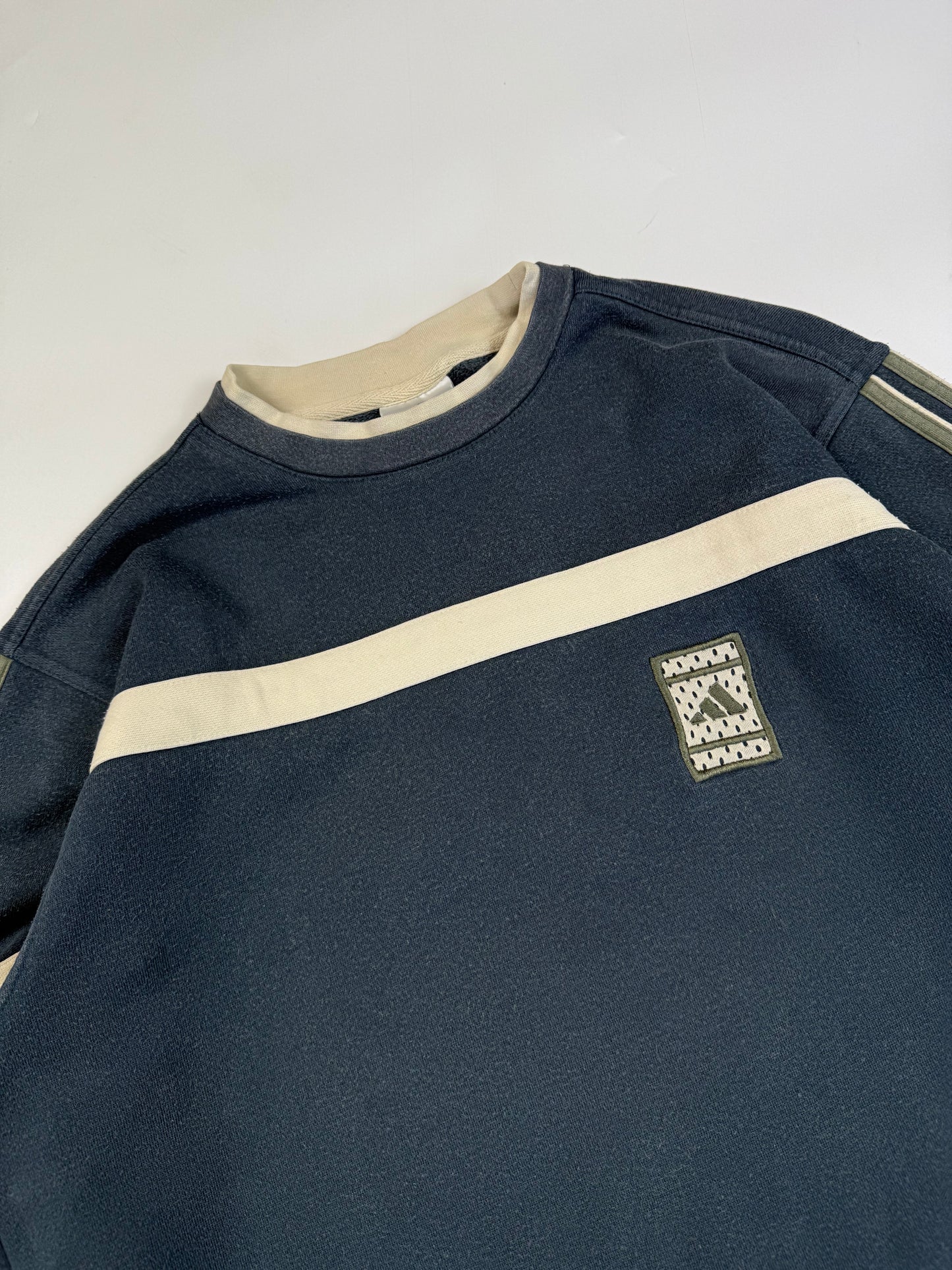 Vintage 90s Adidas sweatshirt (S)