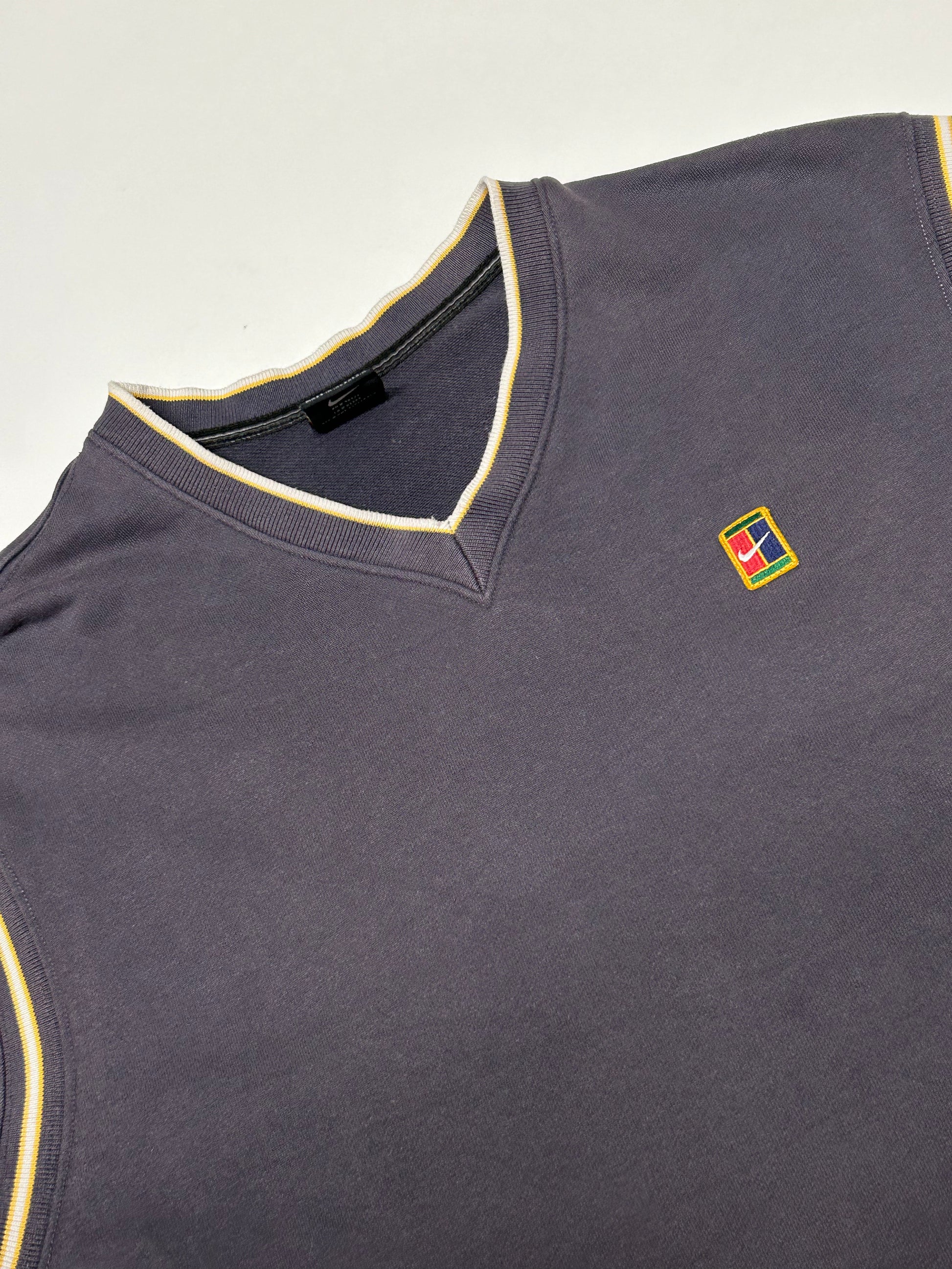 Vintage 90s Nike court sweatshirt (M)