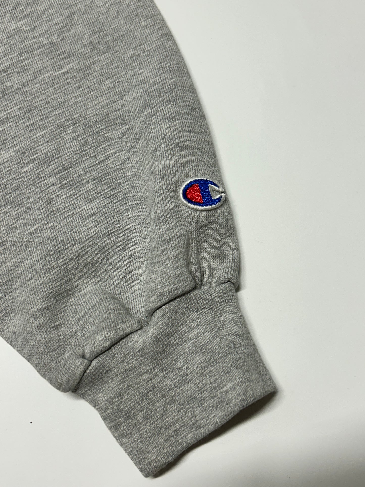 Champion plain sweatshirt (M)