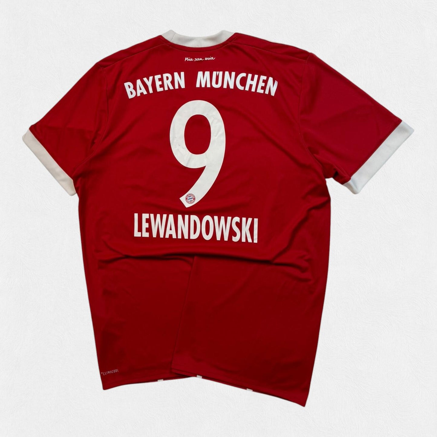 Bayern Munich 2017/18 Adidas Lewandowski football shirt (L)