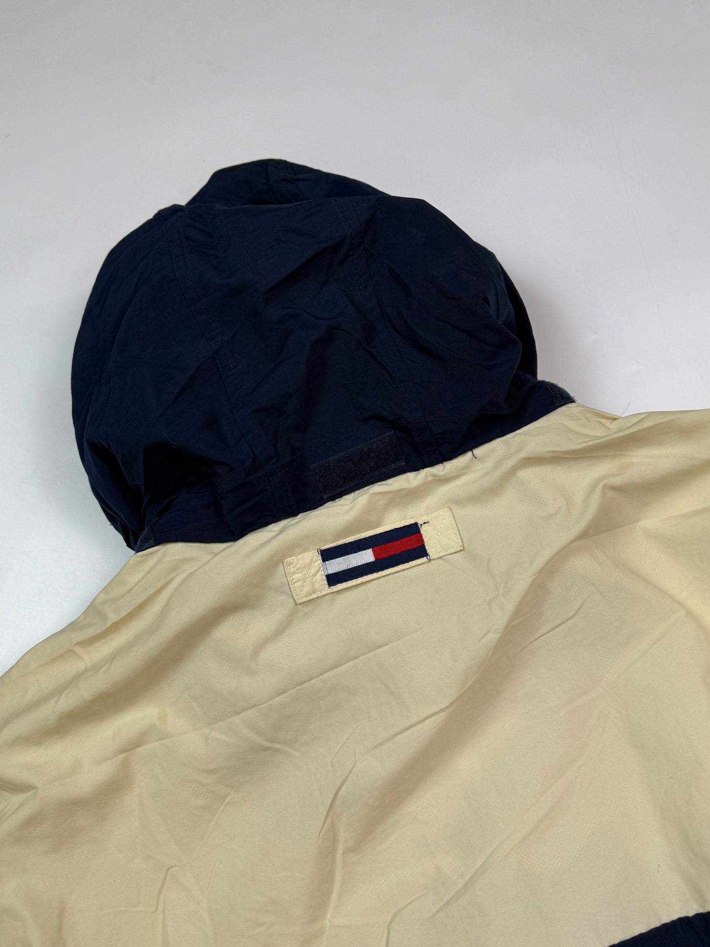 Vintage 90s Tommy Hilfiger jacket (XL)