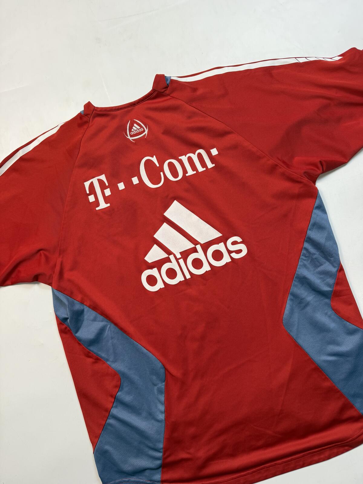 Vintage Bayern Munich 2005/06 Adidas training football shirt (L)