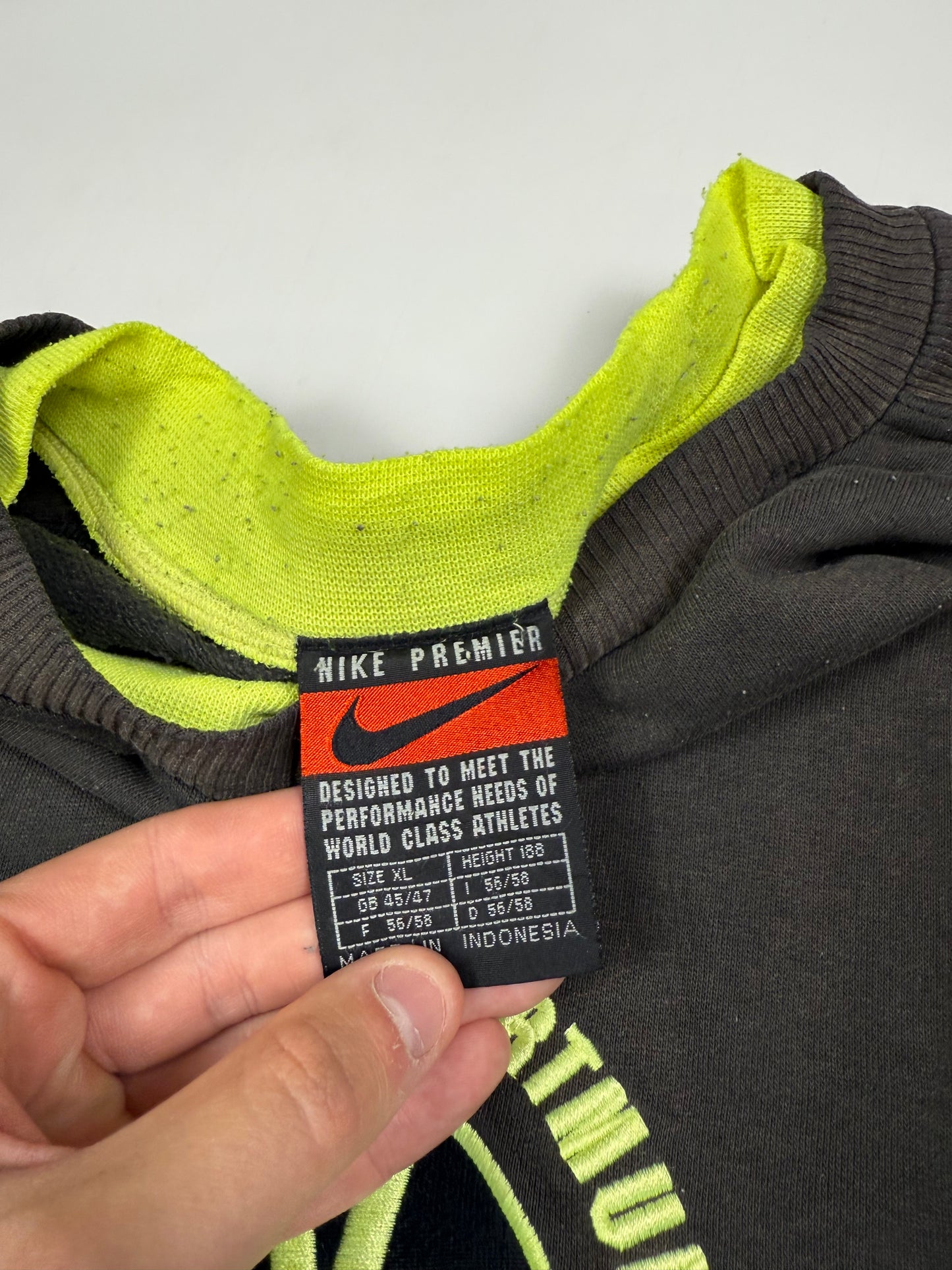 Vintage Borussia Dortmund 1996/97 Nike football sweatshirt (XL)