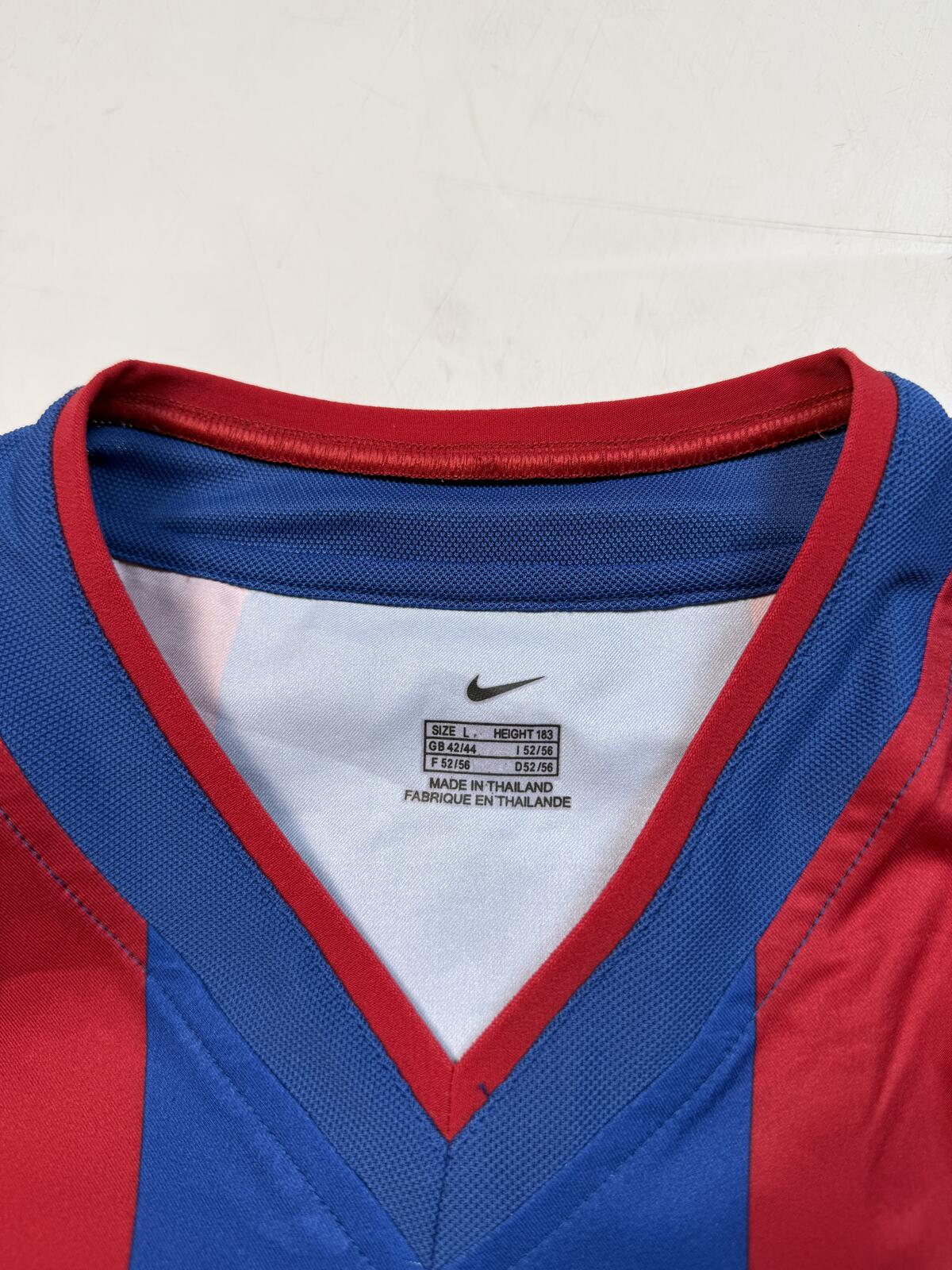 Vintage FC Barcelona 2002/03 Nike football shirt (L)