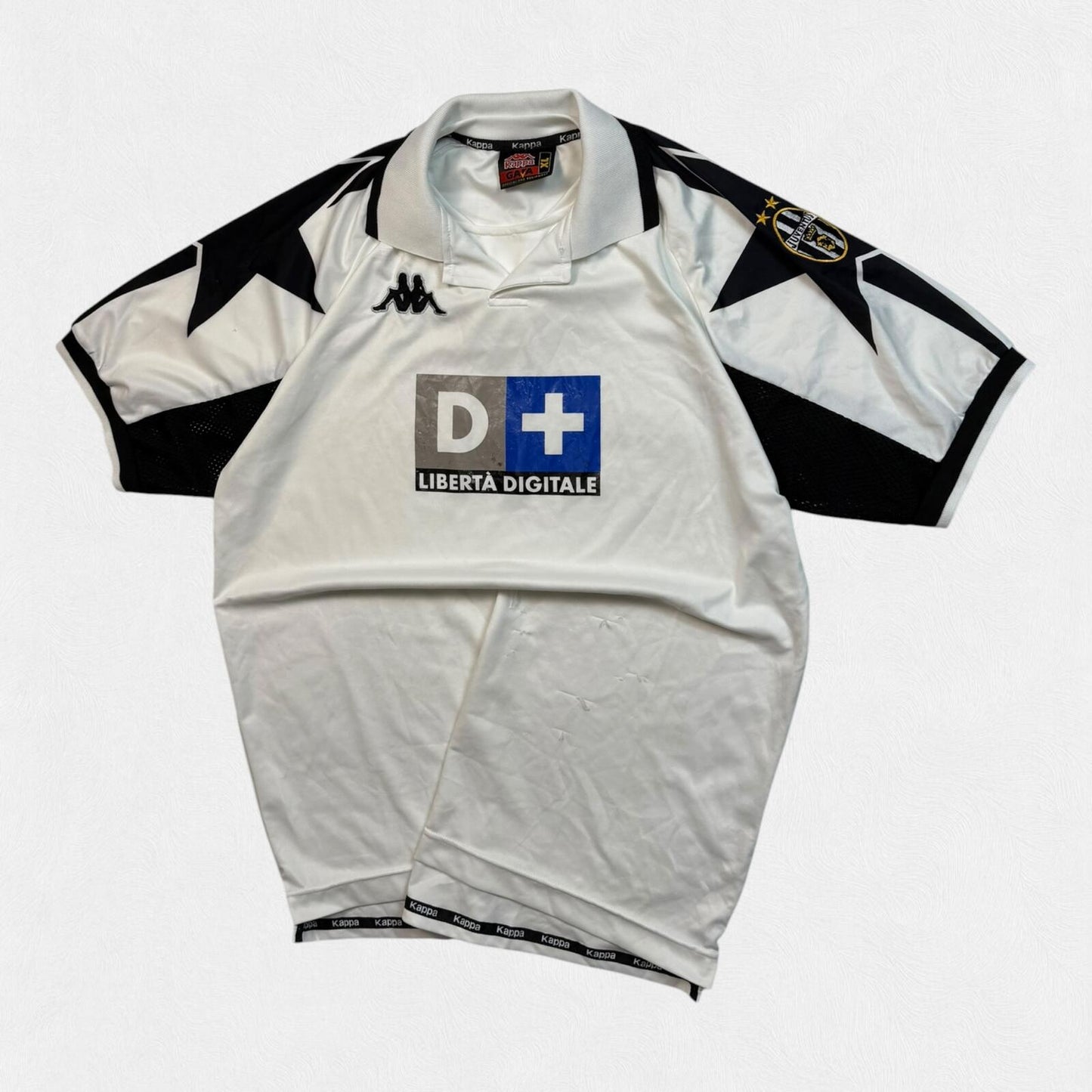 Vintage Juventus 1998/99 Kappa away football shirt (XL)