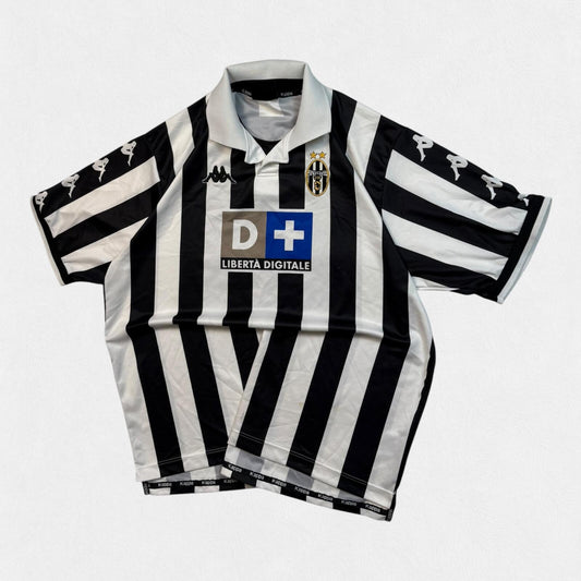 Vintage Juventus 1999/00 Kappa Del Piero Signed football shirt (XL)