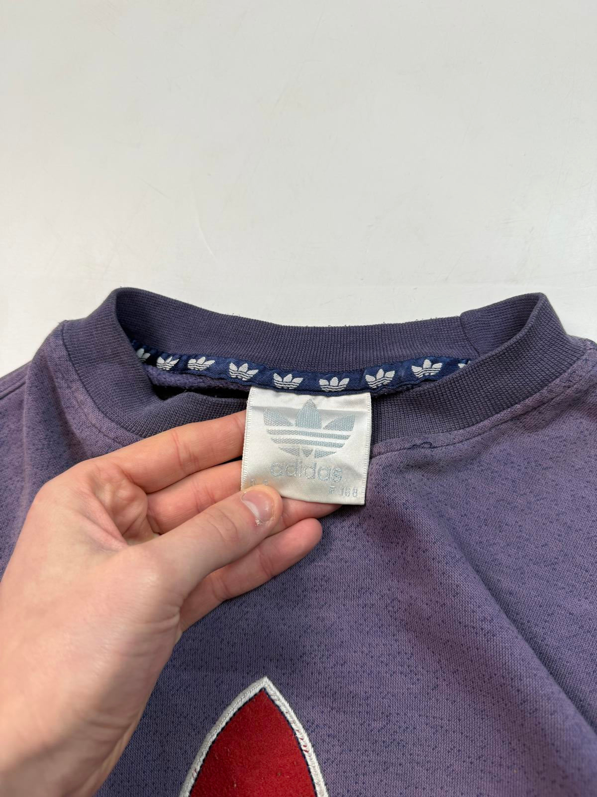 Vintage 90s adidas originals centre logo sweatshirt (M)