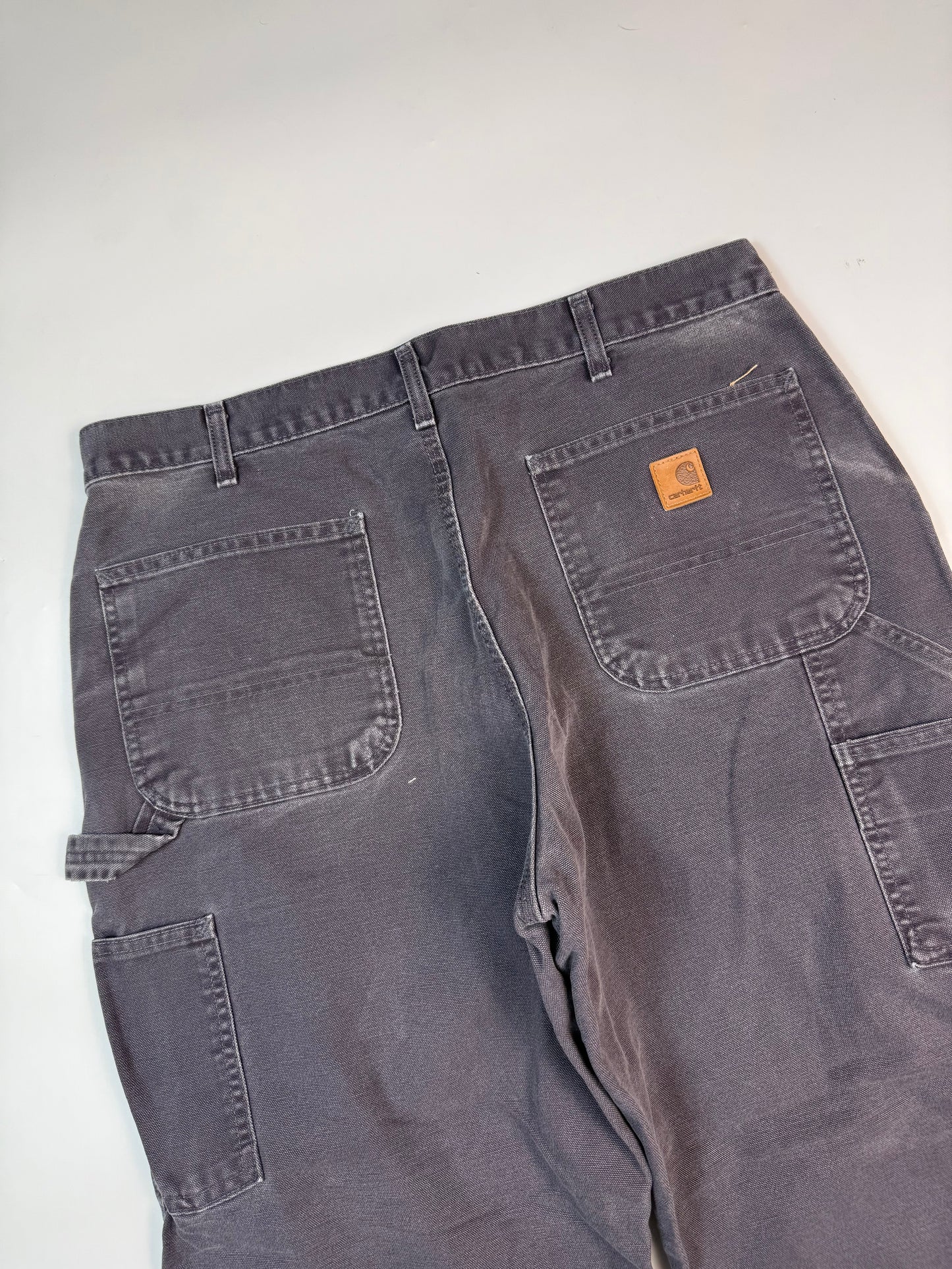 Carhartt baggy carpenter pants (W36)