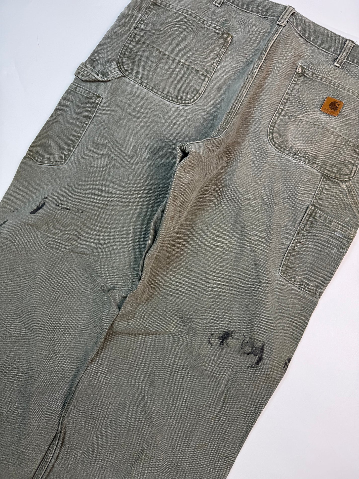 Vintage Carhartt baggy carpenter pants (W38)
