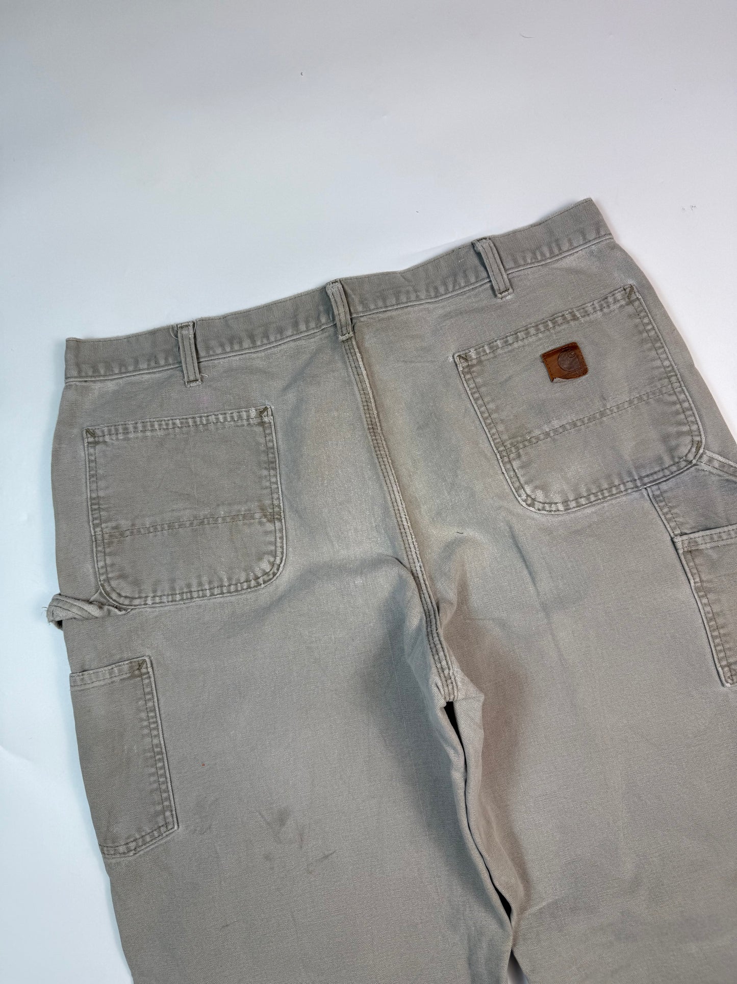 Vintage Carhartt baggy carpenter pants (W38)