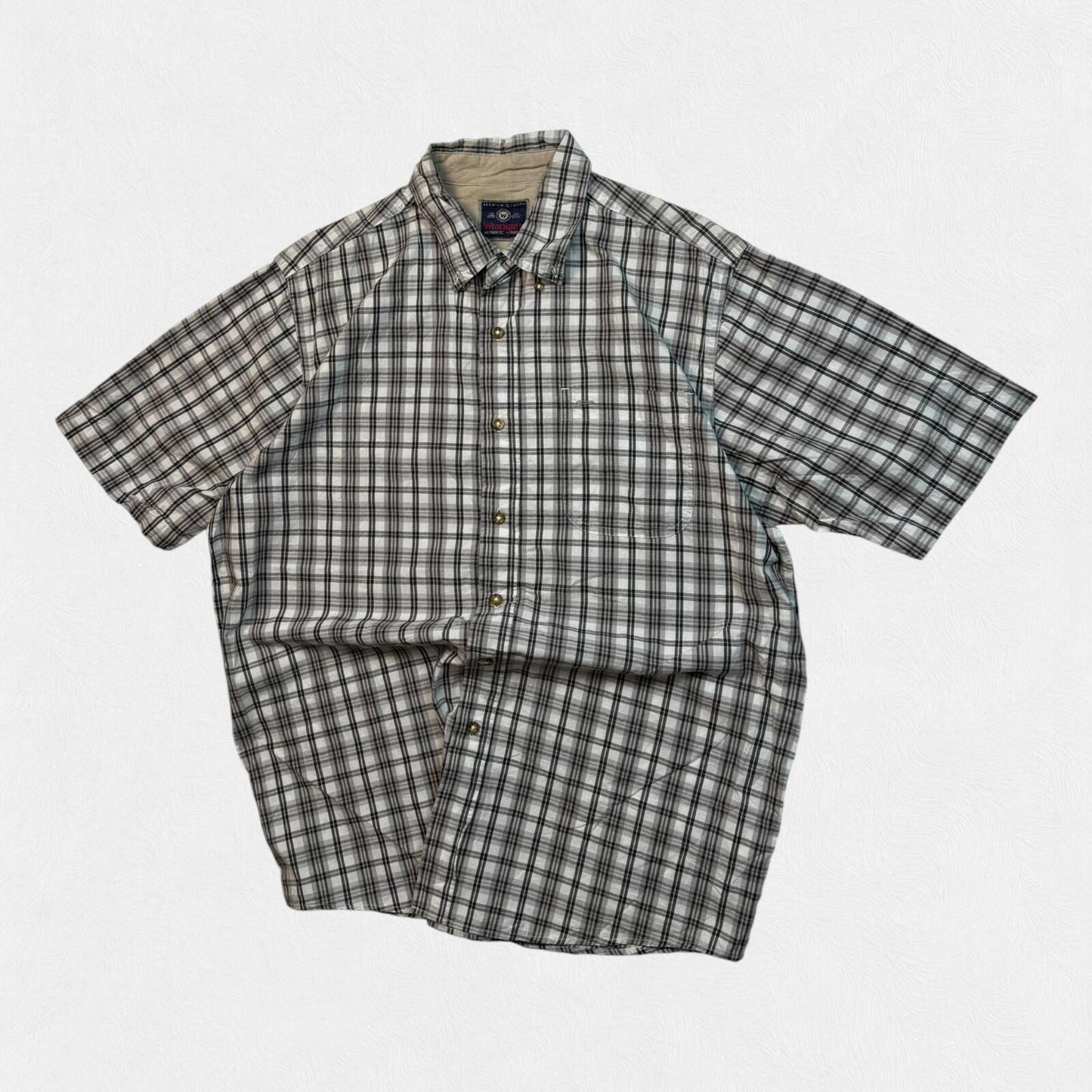 Vintage Wrangler checkered short sleeve shirt (M)