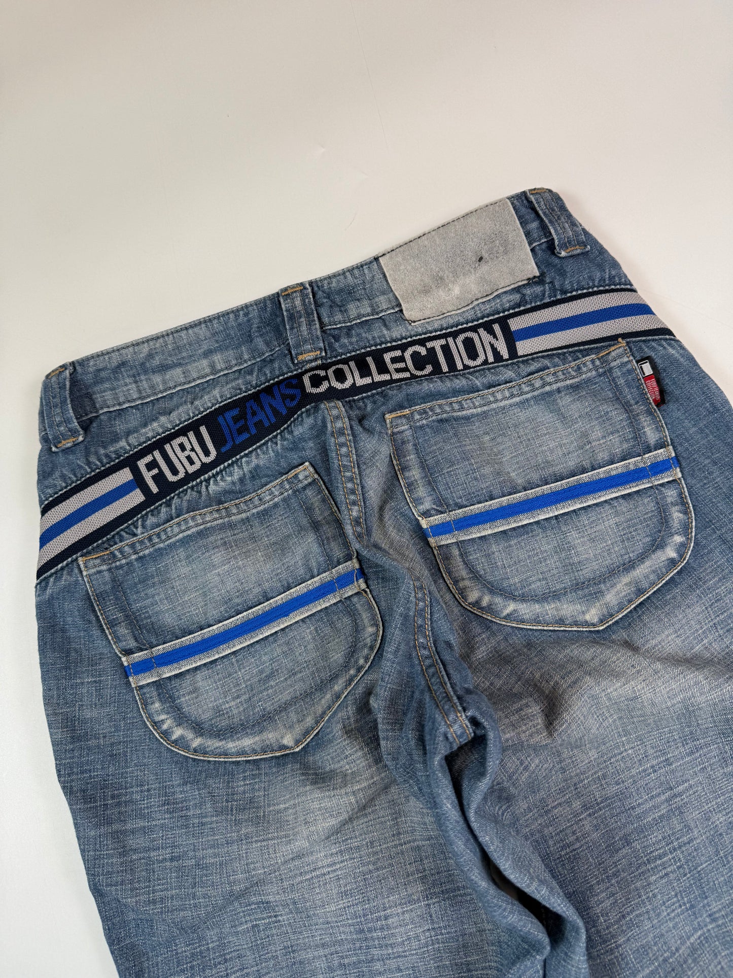 Vintage Fubu jeans baggy jeans (W28)