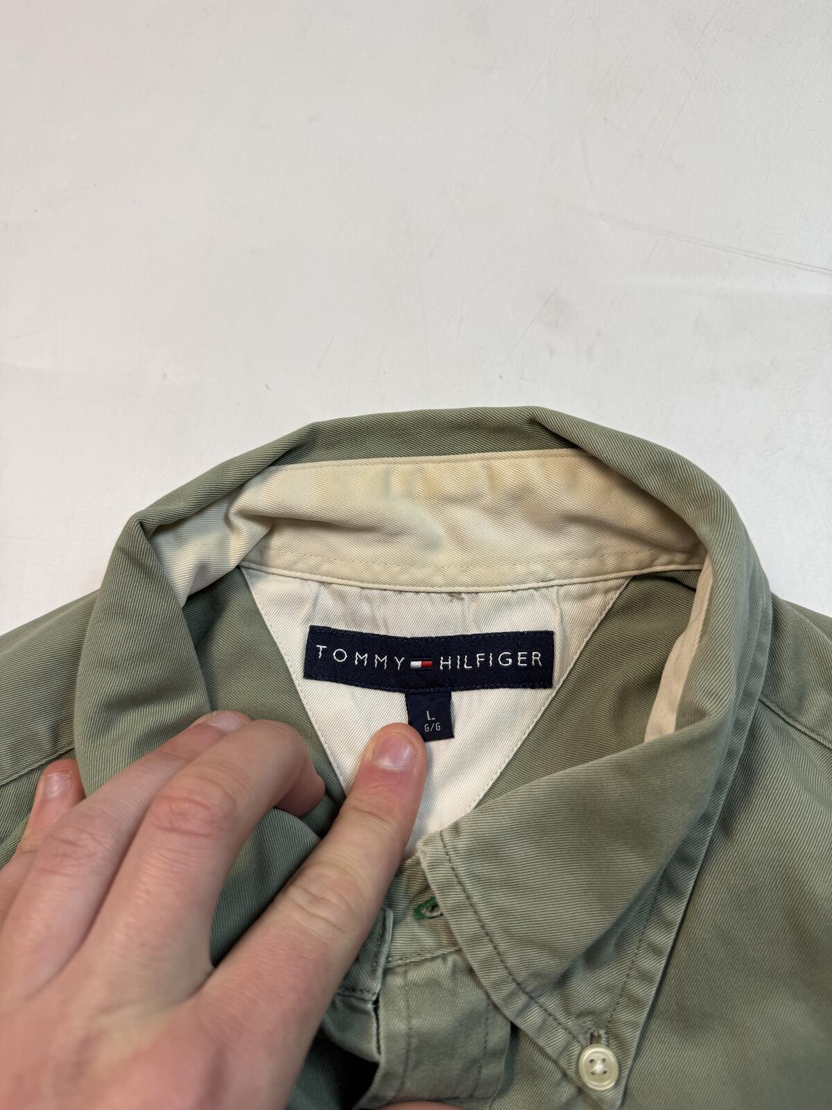 Vintage Tommy Hilfiger button up shirt (L)