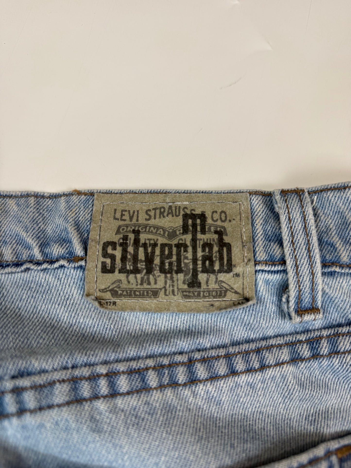 Vintage Levi's silver tab baggy jeans (W34)