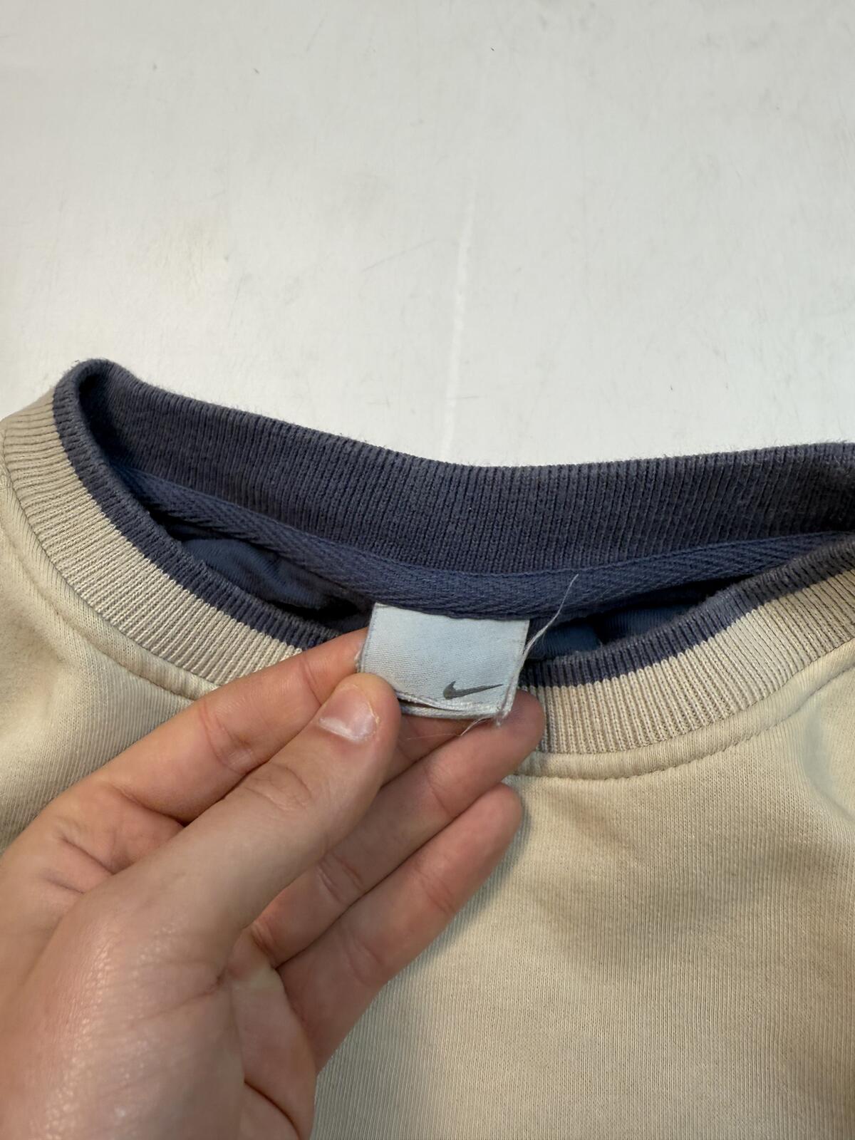 Vintage Y2K Nike centre swoosh sweatshirt (XL)