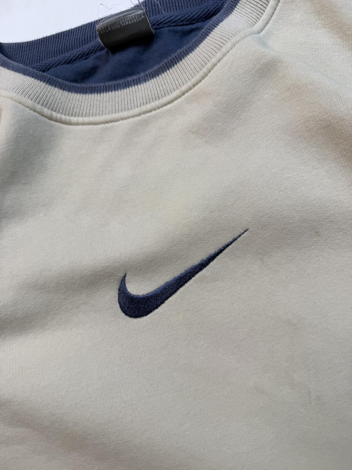 Vintage Y2K Nike centre swoosh sweatshirt (XL)