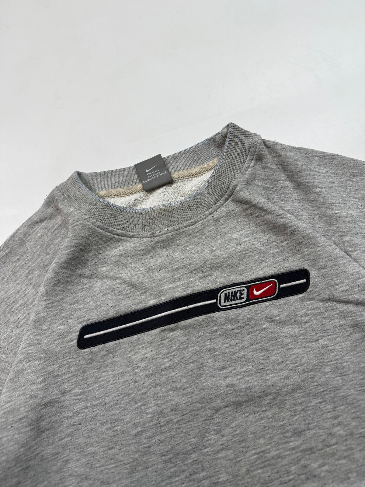 Vintage Y2K Nike sweatshirt (M)