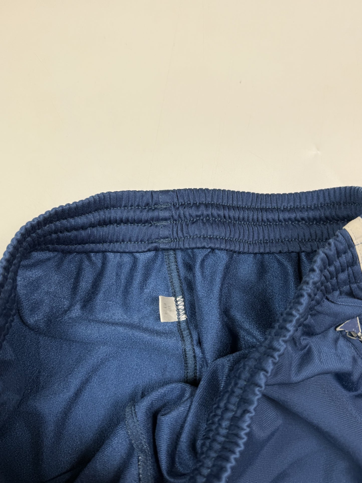 Vintage Adidas track pants (M)