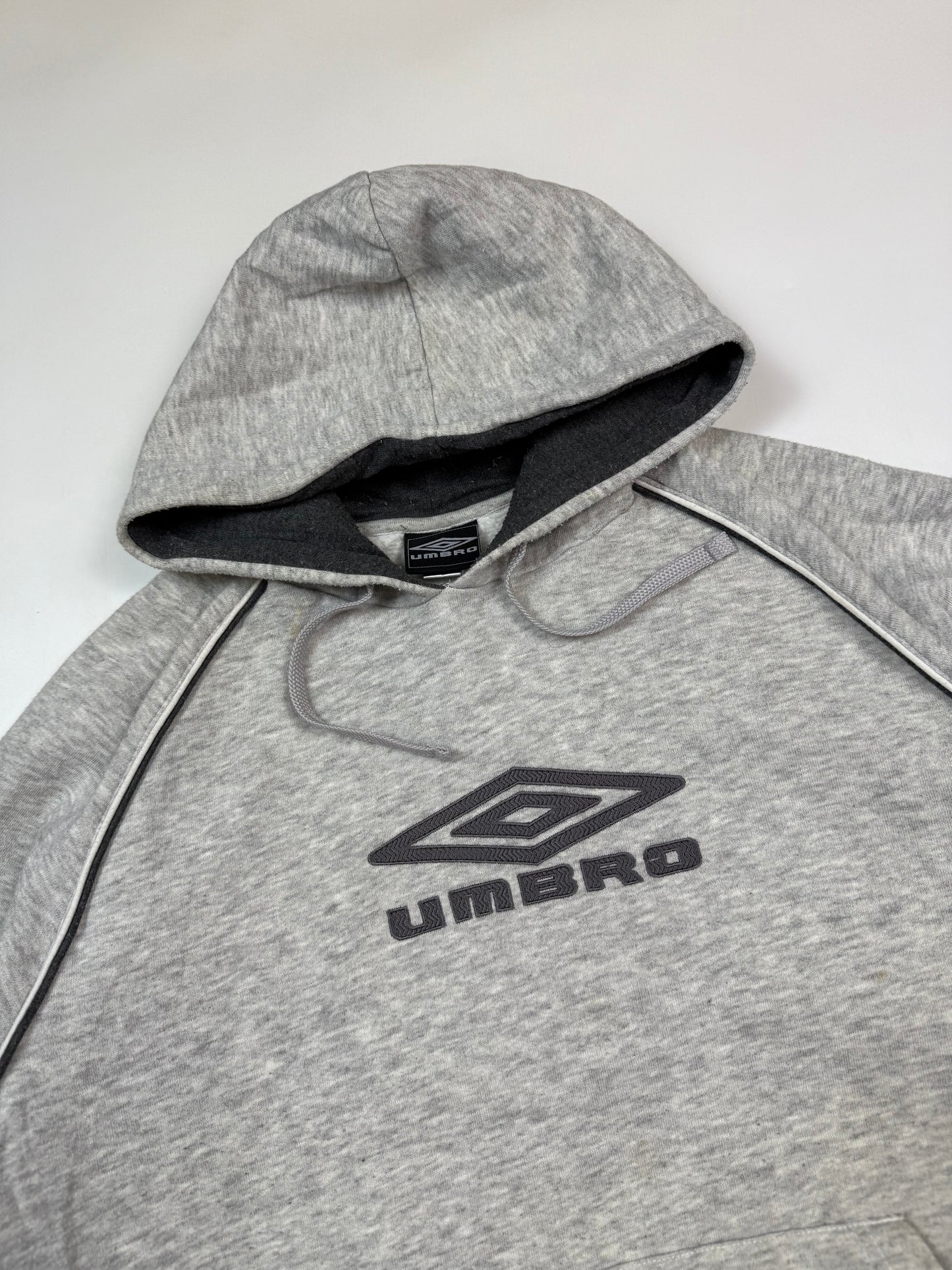 Vintage Umbro centre logo hoodie (M)