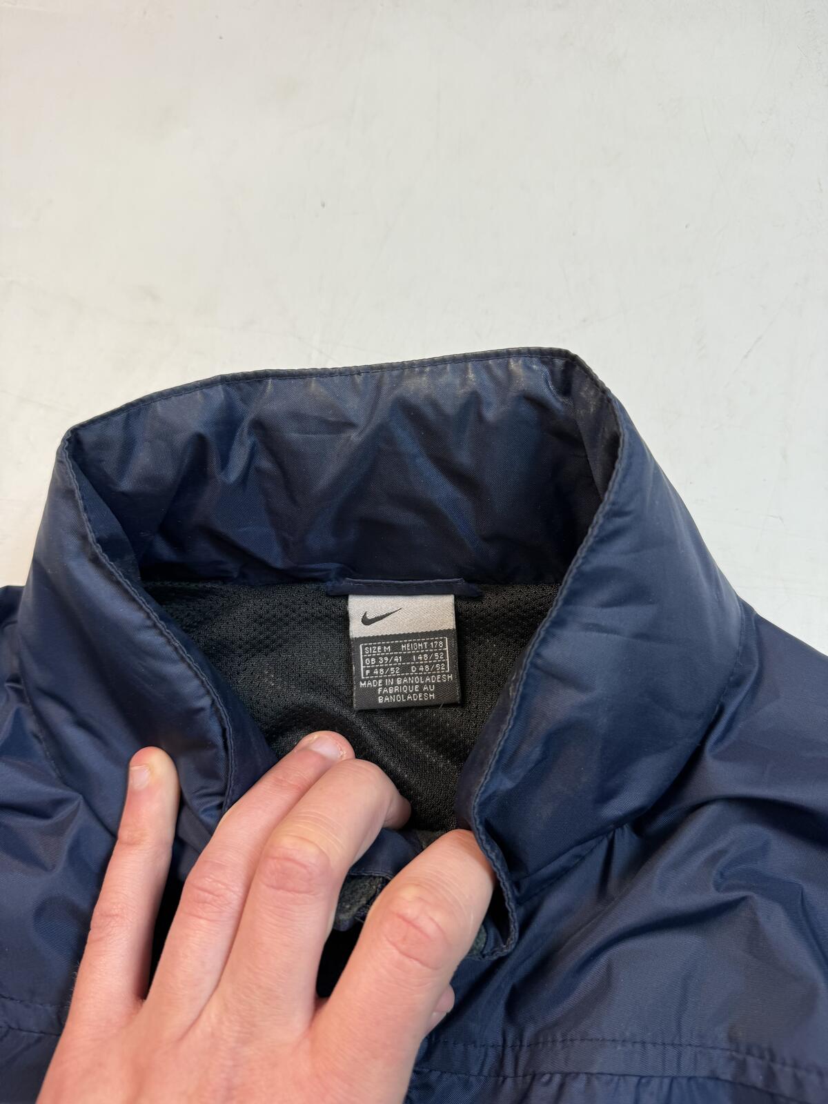 Vintage Y2K Nike lightweight rain jacket (M)