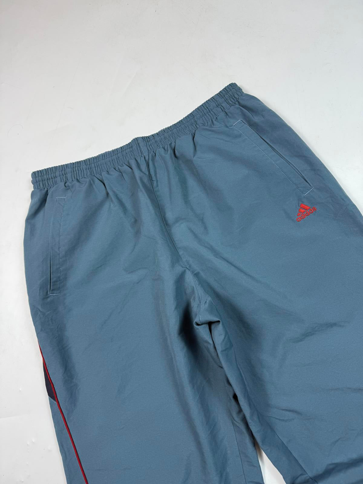Vintage Adidas baggy track pants (L)