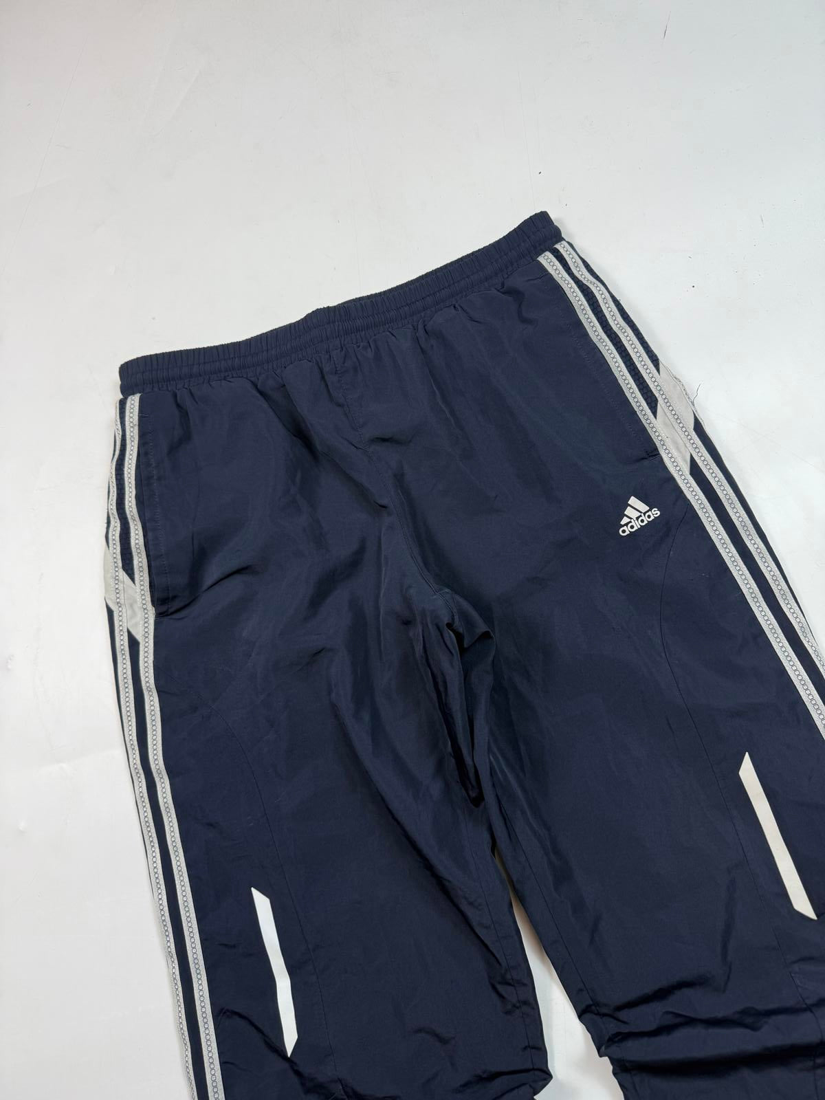 Vintage Adidas baggy side stripe track pants (S)