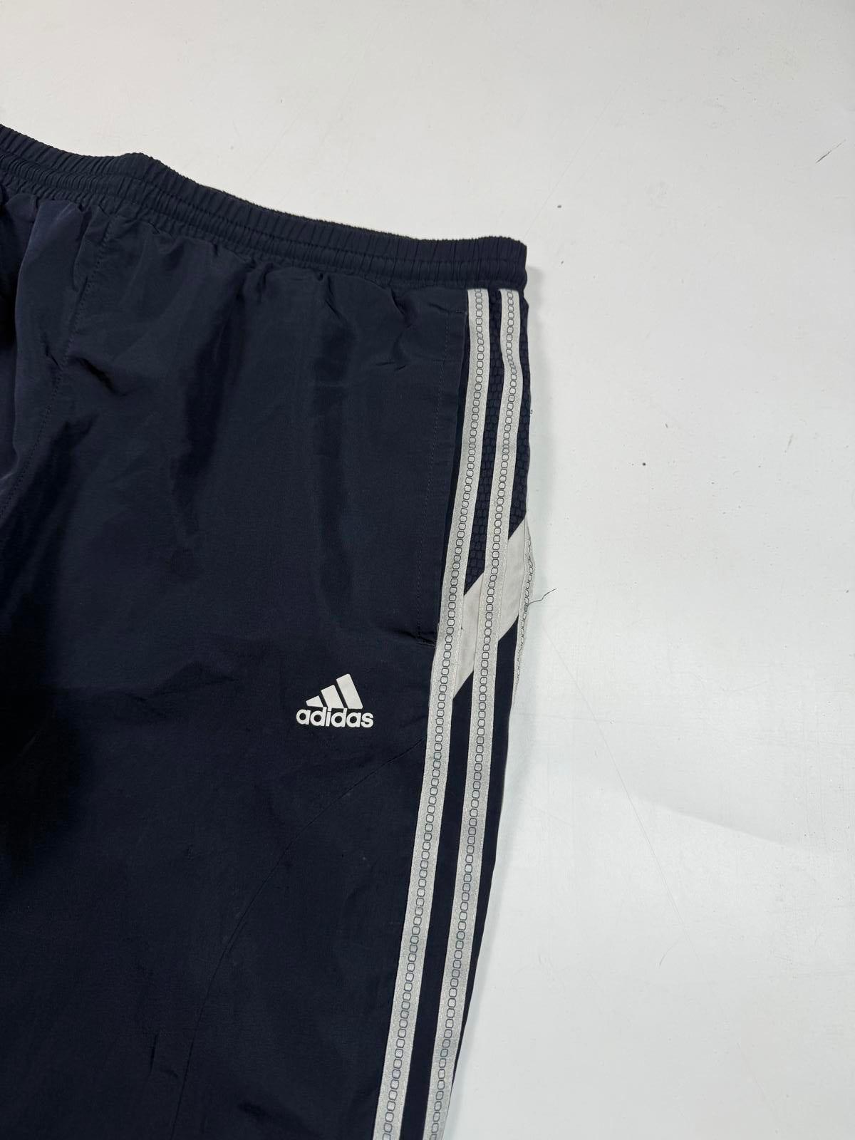 Vintage Adidas baggy side stripe track pants (S)