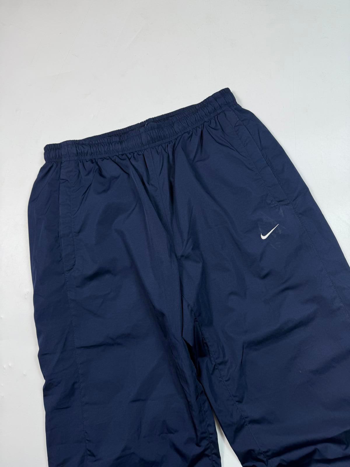 Vintage Nike baggy track pants (M)