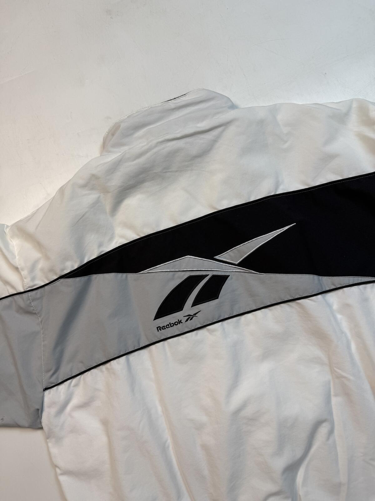 Vintage Y2K Reebok track jacket (M)