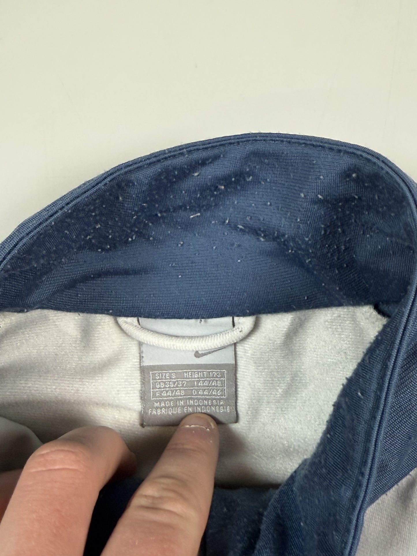 Vintage Nike mini swoosh track jacket (S)