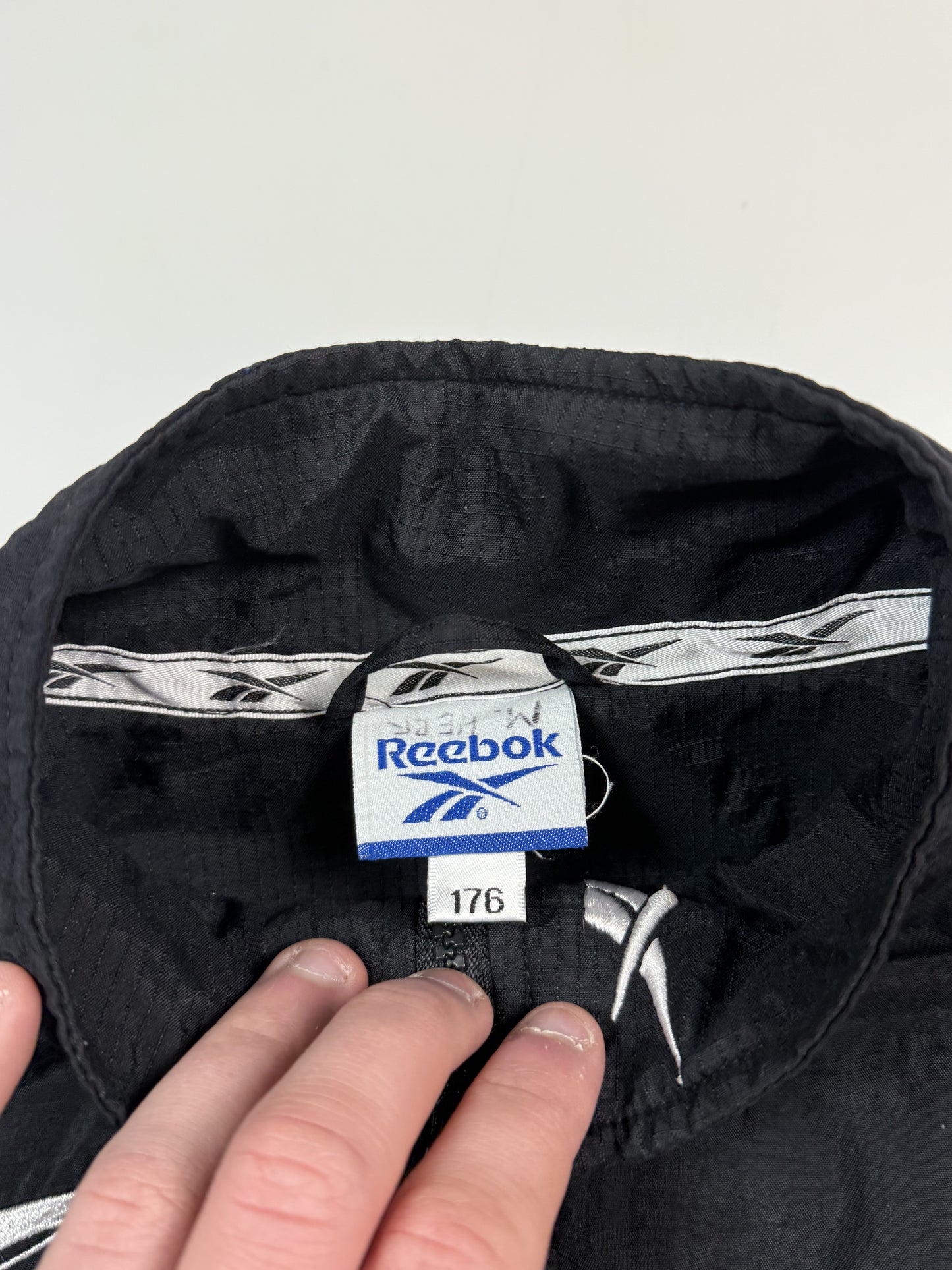 Vintage Reebok spell out track jacket (M)