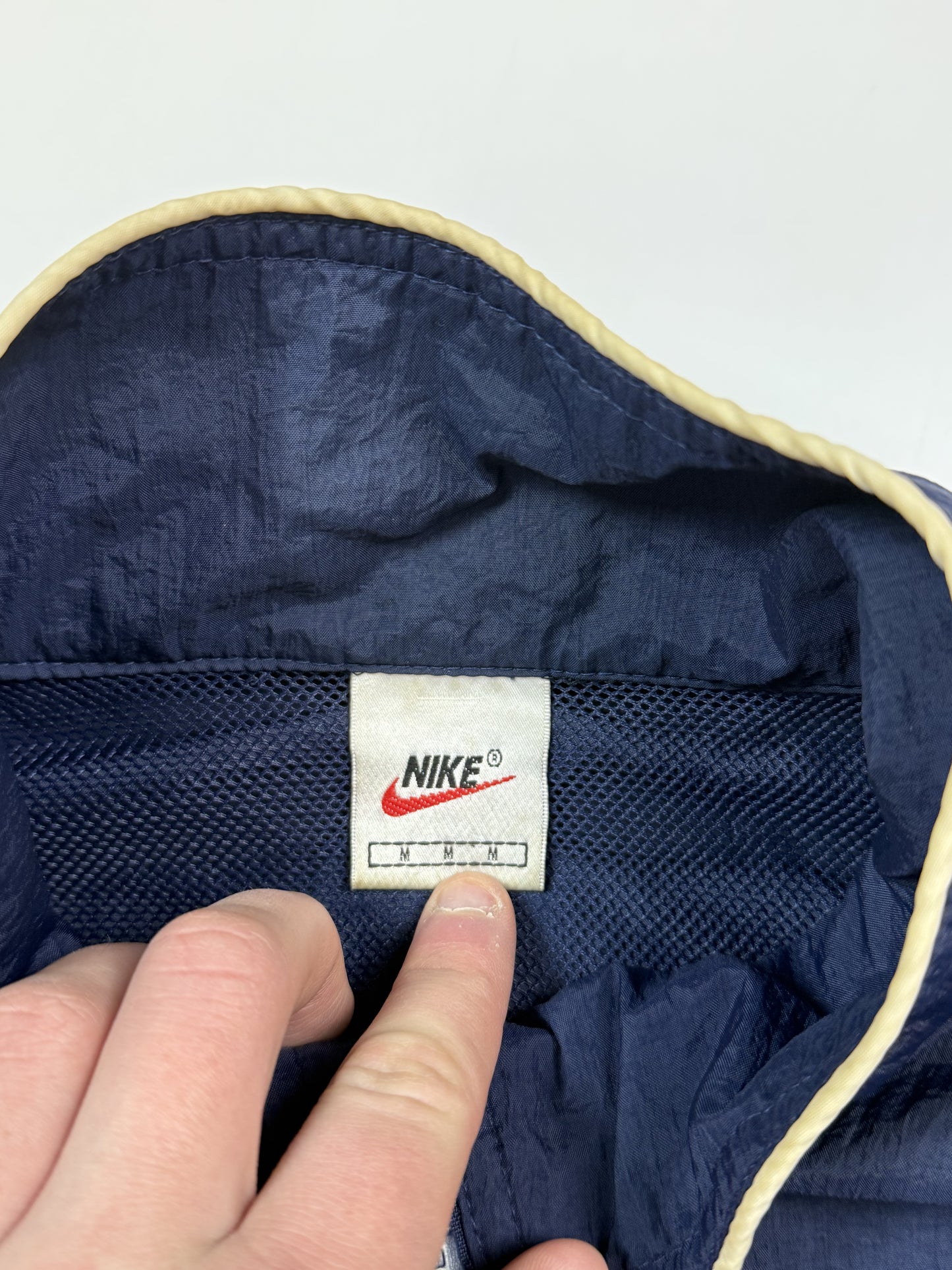 Vintage 90s Nike backswoosh track jacket (M)