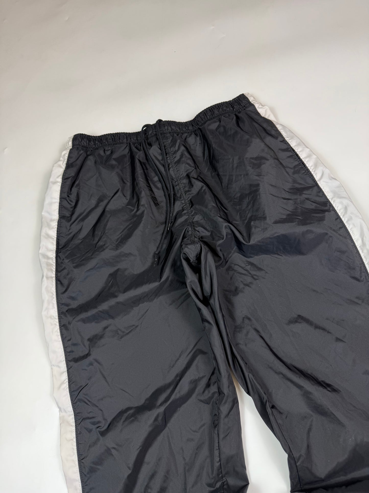 Vintage Nike side stripe baggy track pants (XL)