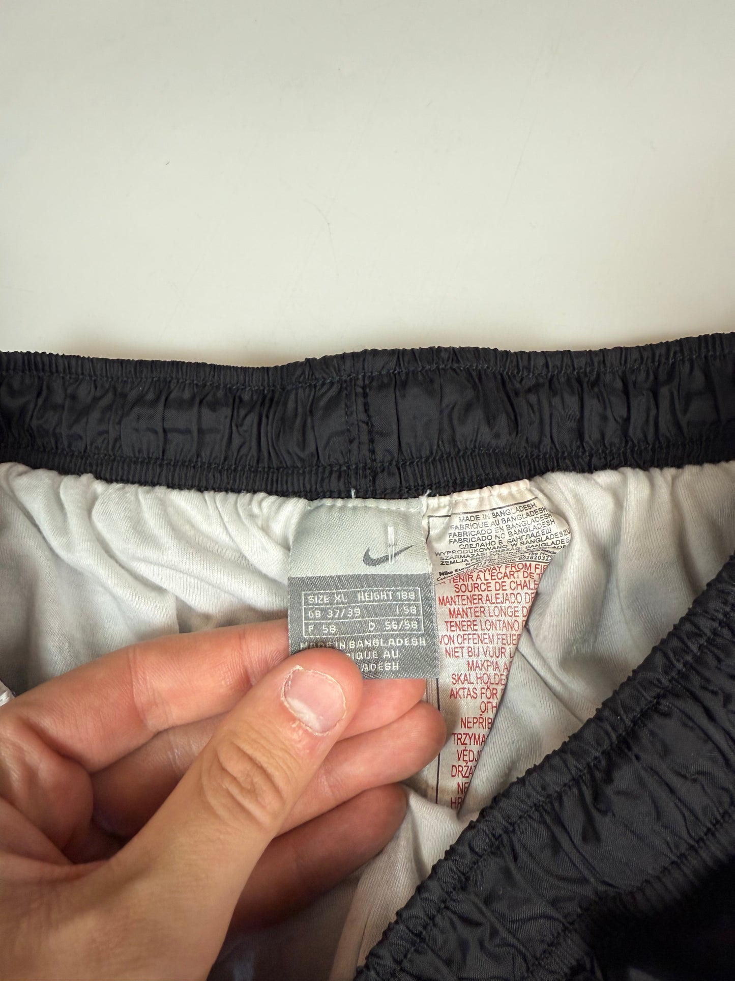 Vintage Nike side stripe baggy track pants (XL)