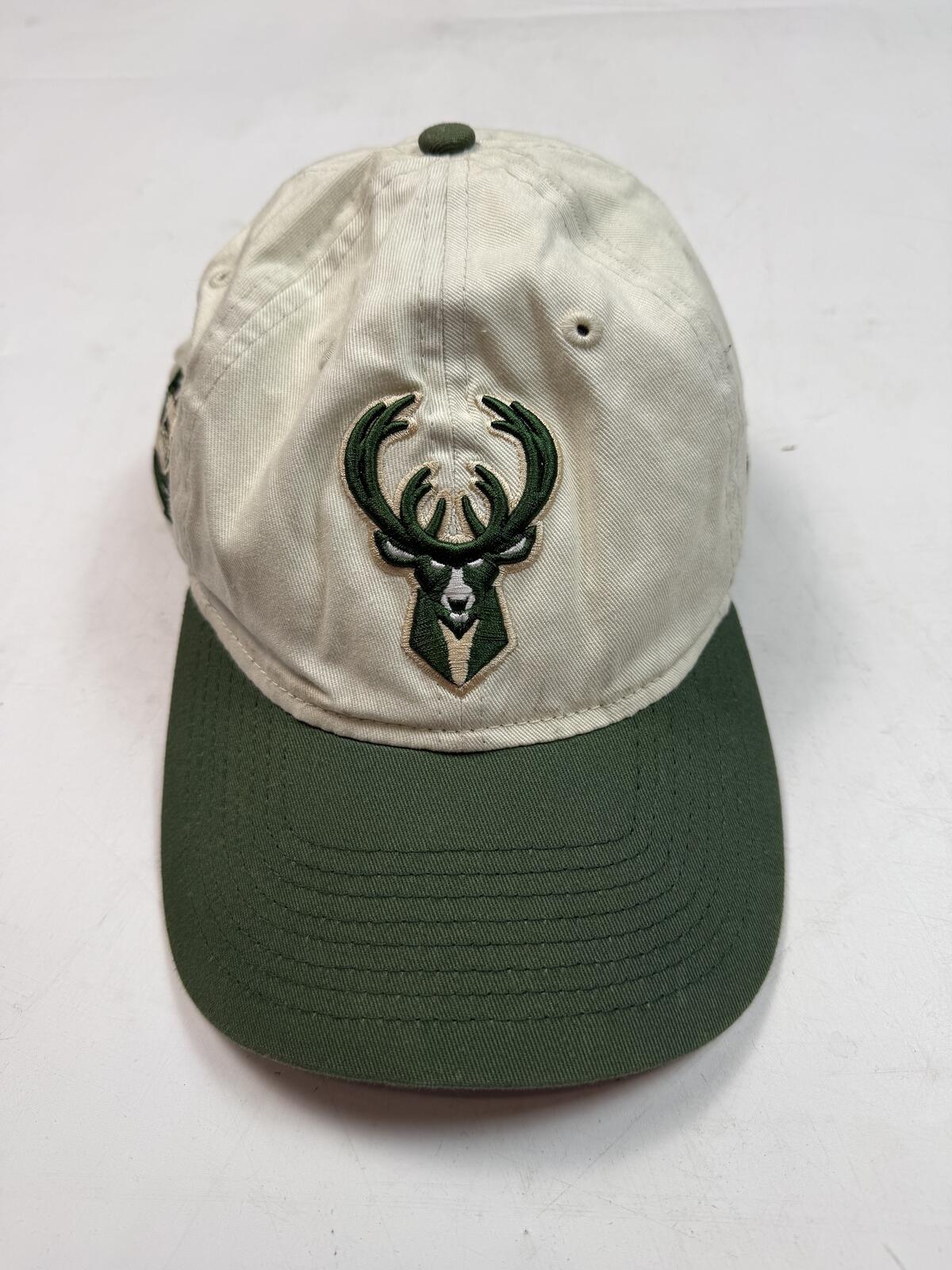 Vintage Milwaukee Bucks NBA new era cap (OS)