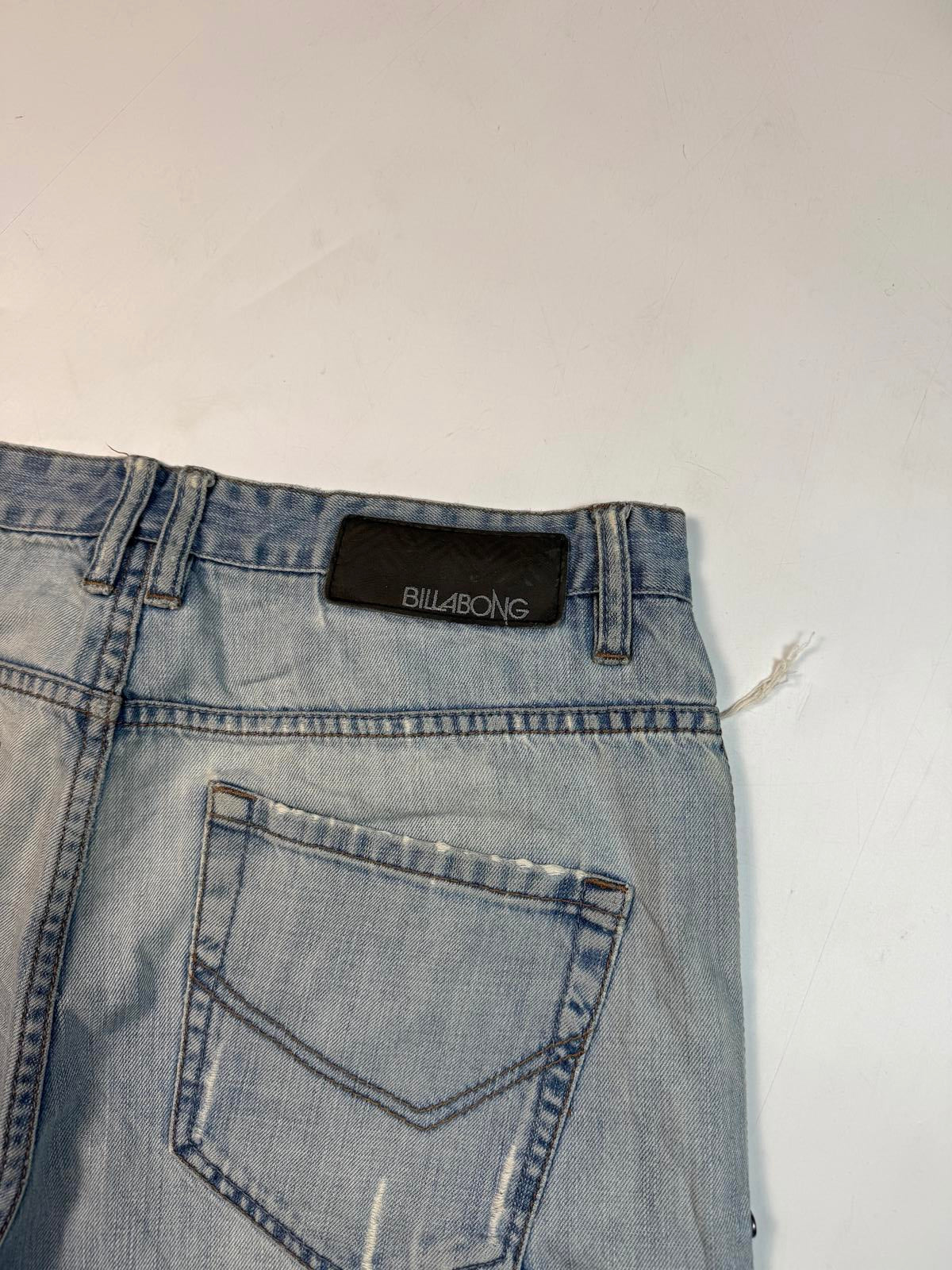 Vintage Y2K Billabong baggy hip hop Jeans (W34)