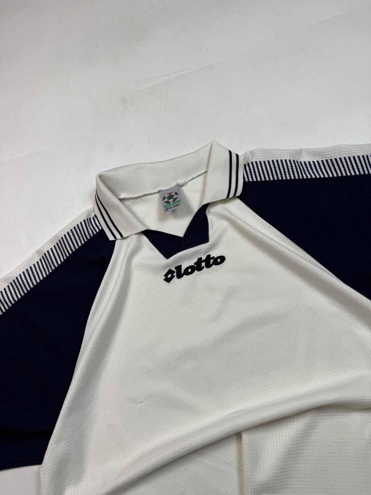 Vintage 90s Lotto template football shirt (XL)