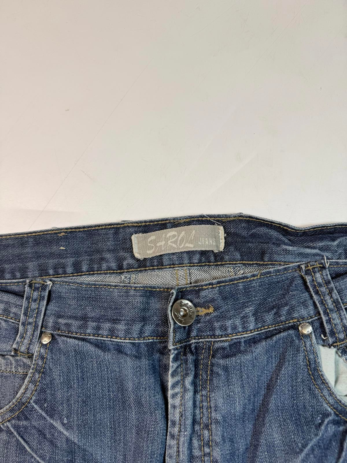 Vintage Y2K baggy hip hop jeans (W36)