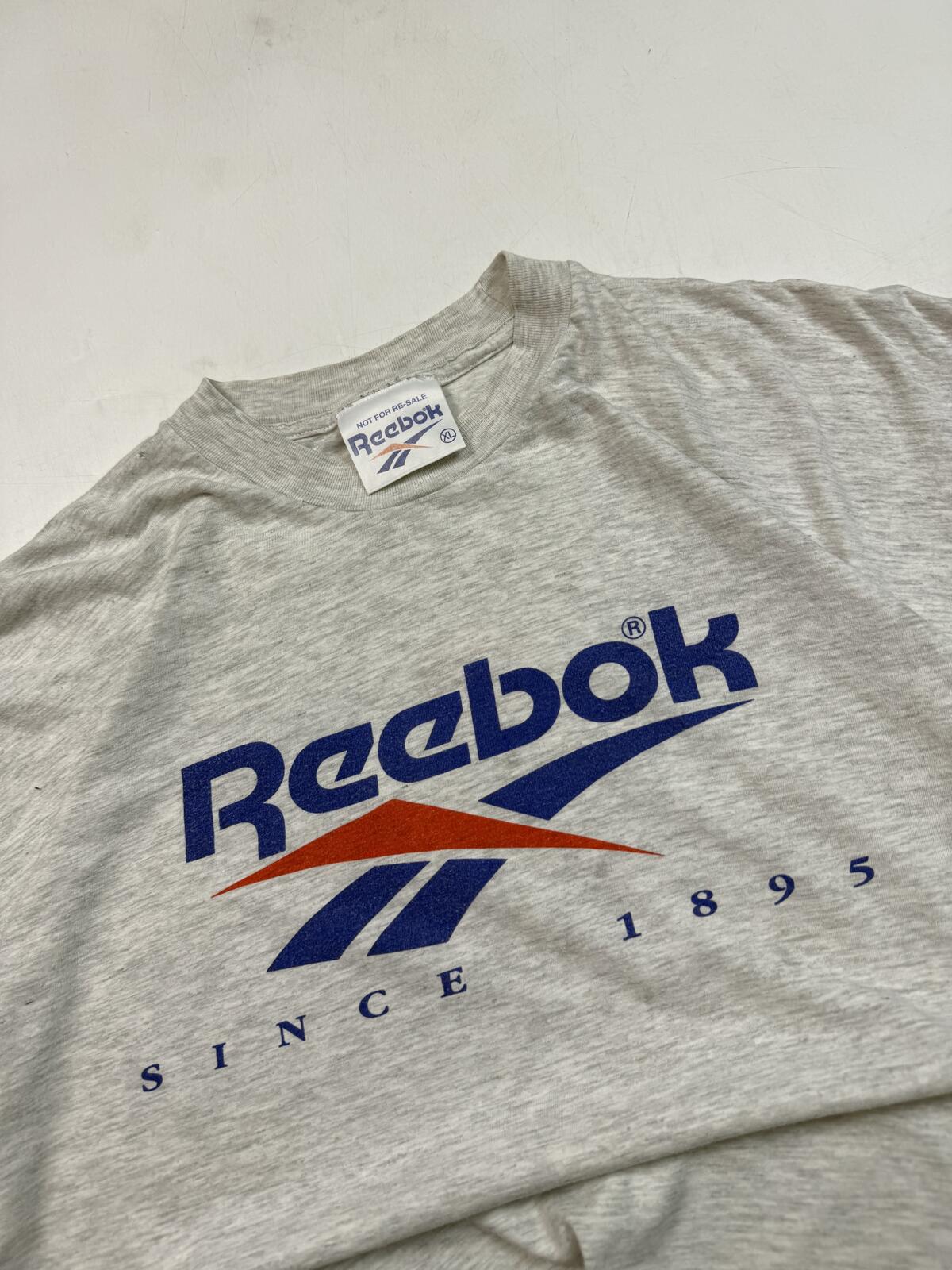 Vintage 90s Reebok centre logo tee (XL)