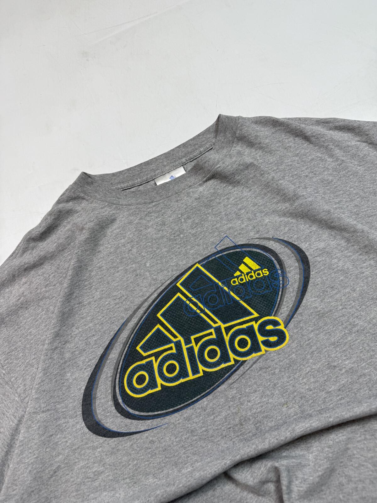 Vintage 90s adidas centre logo tee (XXL)