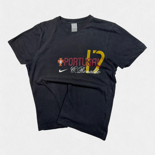 Vintage Y2K Nike Cristiano Ronaldo Portugal tee (L)