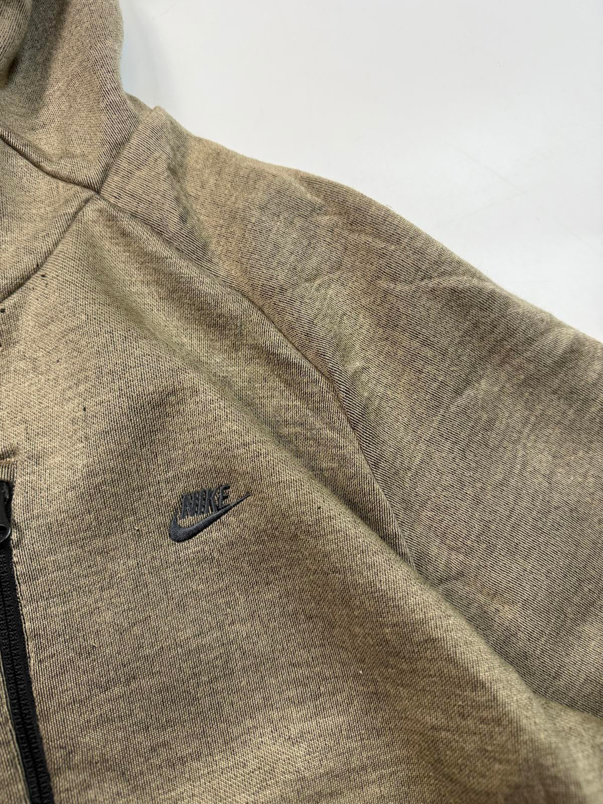 Vintage 2000s Nike full zip hoodie (L)