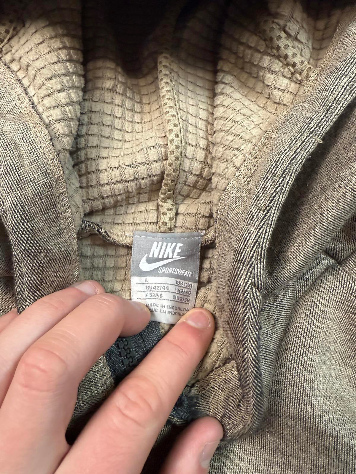 Vintage 2000s Nike full zip hoodie (L)